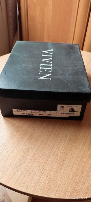 Сникерсы, джинсовые, новые