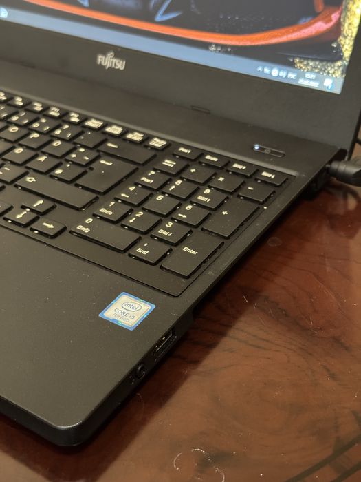 Ноутбук Fujitsu A357 i5 7th SSD 120GB