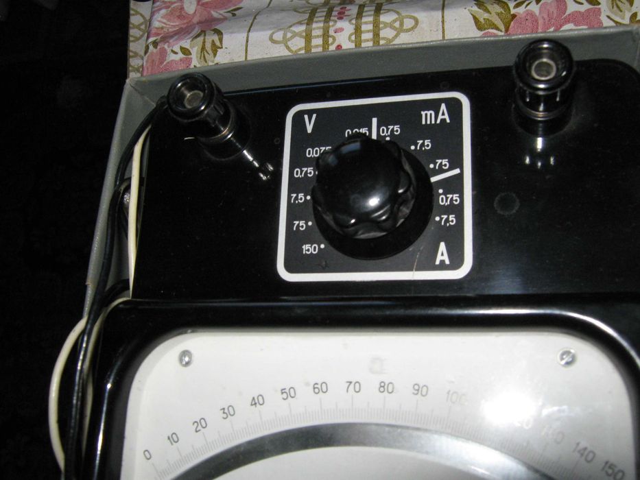 Измерительный прибор.