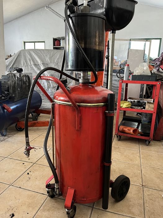 Extractor de óleo para oficinas