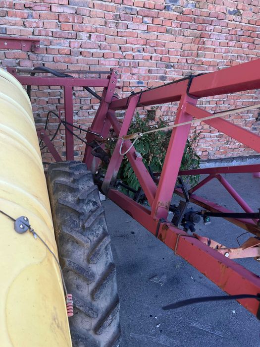 Обприскувач причіпний Hardi (18 м.)