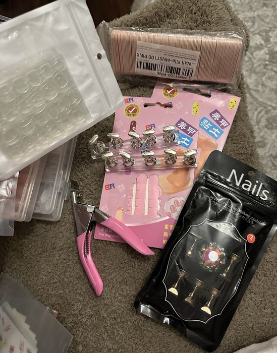 Продаю микс набор для маникюра — всё новое или почти новое!