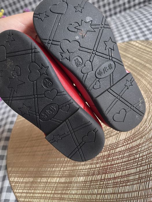 Сукня на дівчинку святкова