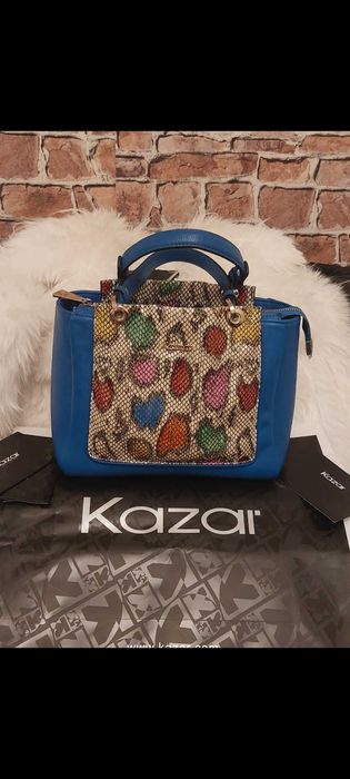Niebieska  skórzana torebka damska z motywem skóry wężowej Marki Kazar