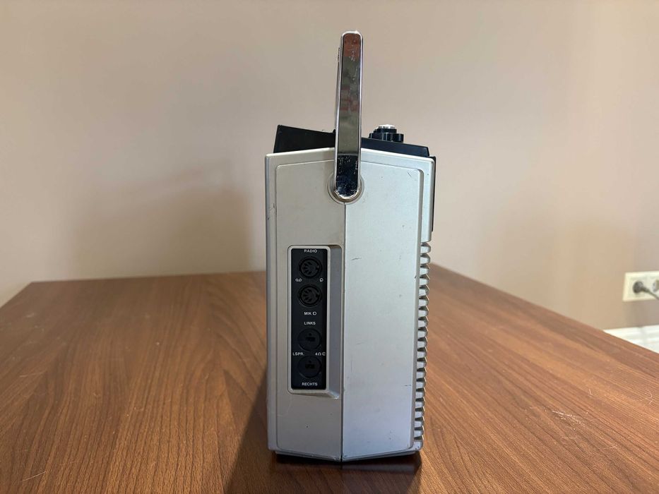 Магнитола Universum - Senator CTR-2266 (клон Crown CSC-630)