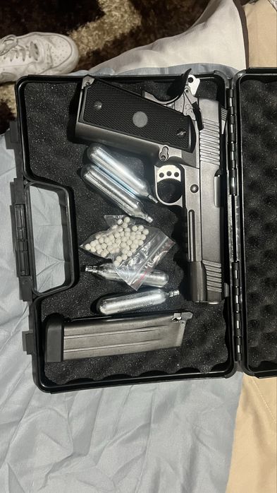 Airsoft 1911 co2 como nova