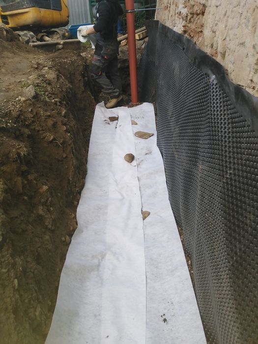 Przyłącza wodno-kanalizacyjne i serwis przydomowej oczyszczalni