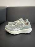 Оригінальні кроссовки Adidas Terrex IH3783