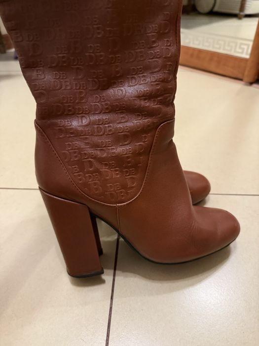 Жіночі шкіняні осінні чоботи. 37 розмір.