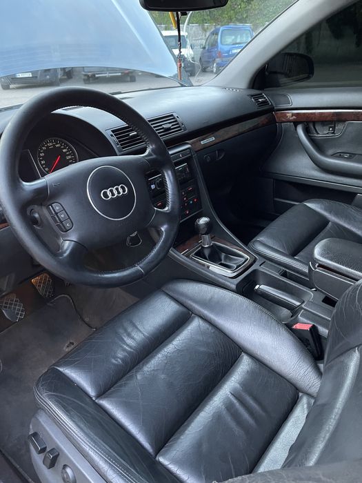 (БЕЗ ТОРГУ) Ауді а4 в кузові б6 (седан) quattro  2001 рік 2.5TDI