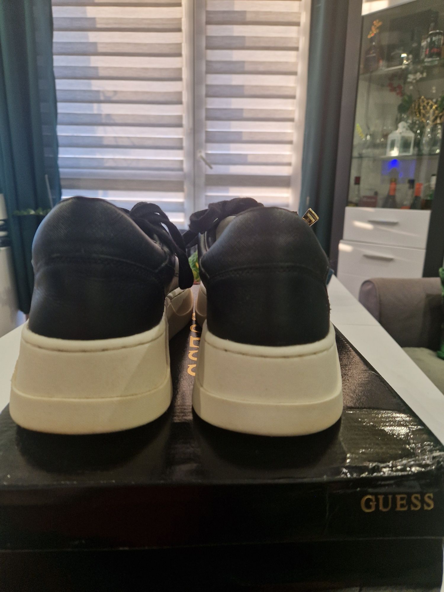 Buty guess roz44