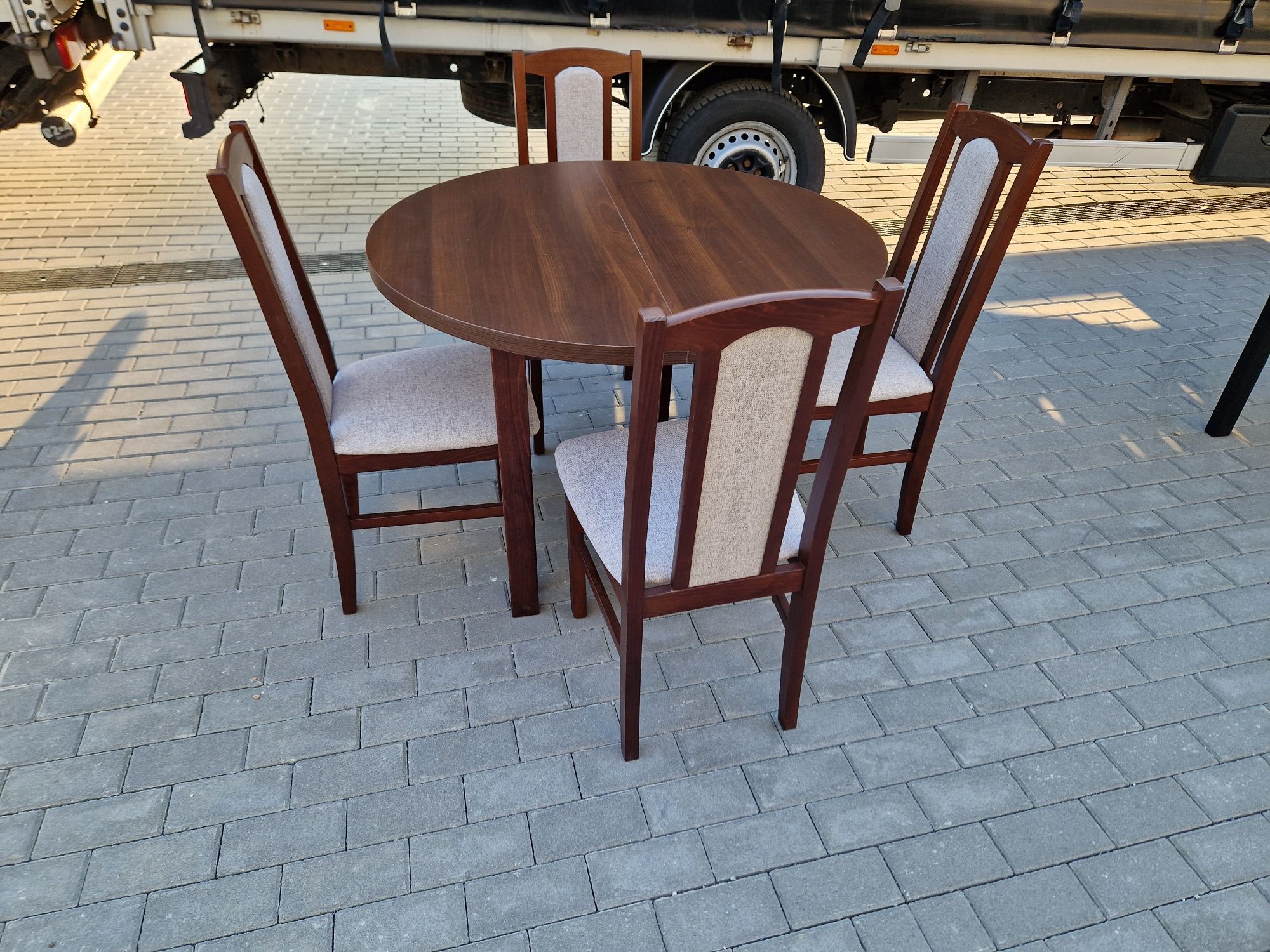 Nowe: Stół okrągły + 4 krzesła,  orzech + kawa , transport cała POLSKA
