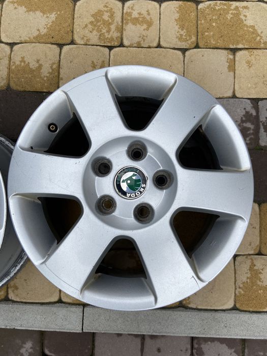 Оригінальні диски skoda r15 5/112 et47