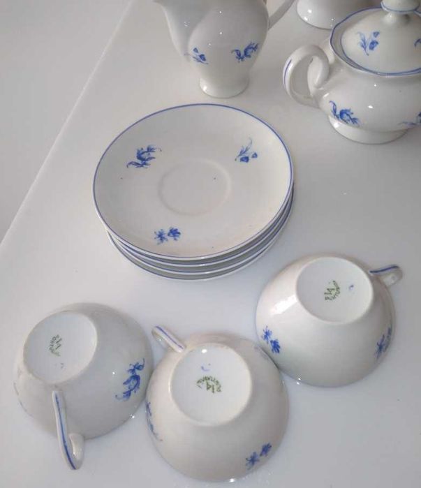 Serviço de chá Vista Alegre 1947/68, flores azuis