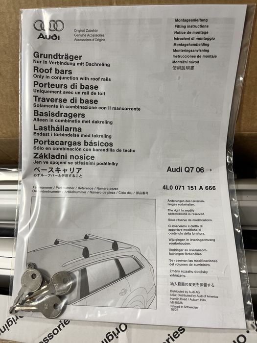 Bagażnik dachowy i uchwyty na narty Audi Q7
