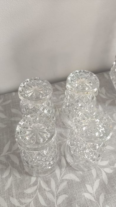 Karafka kryształowa, kieliszki kryształowe