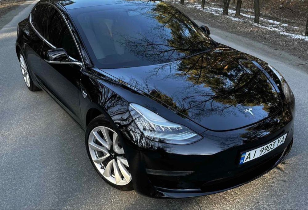 Оренда TESLA 1600грн БЦ машини авто уклон такси аренда електромобіль