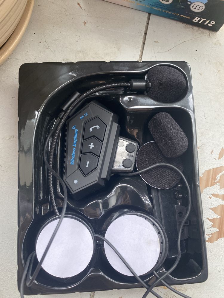 Sluhawki dla motocyklisty idealne z mikrofonem bluetooth