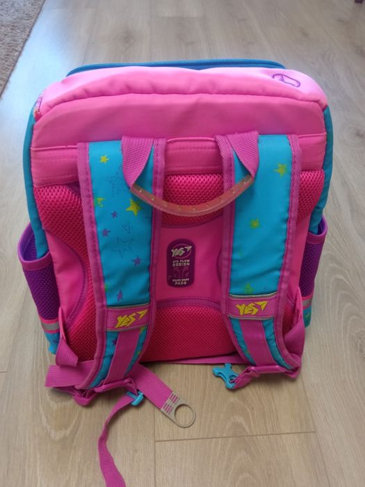 Рюкзак школьный для младших классов