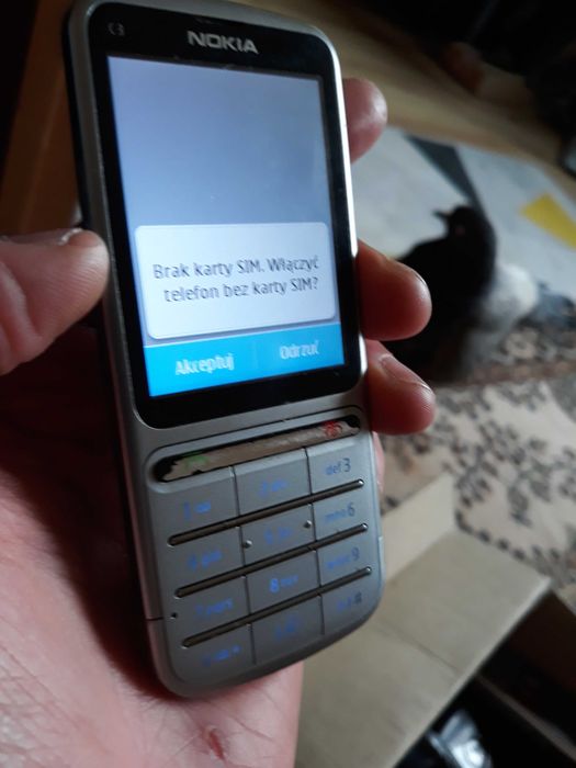 Nokia C3  telefon