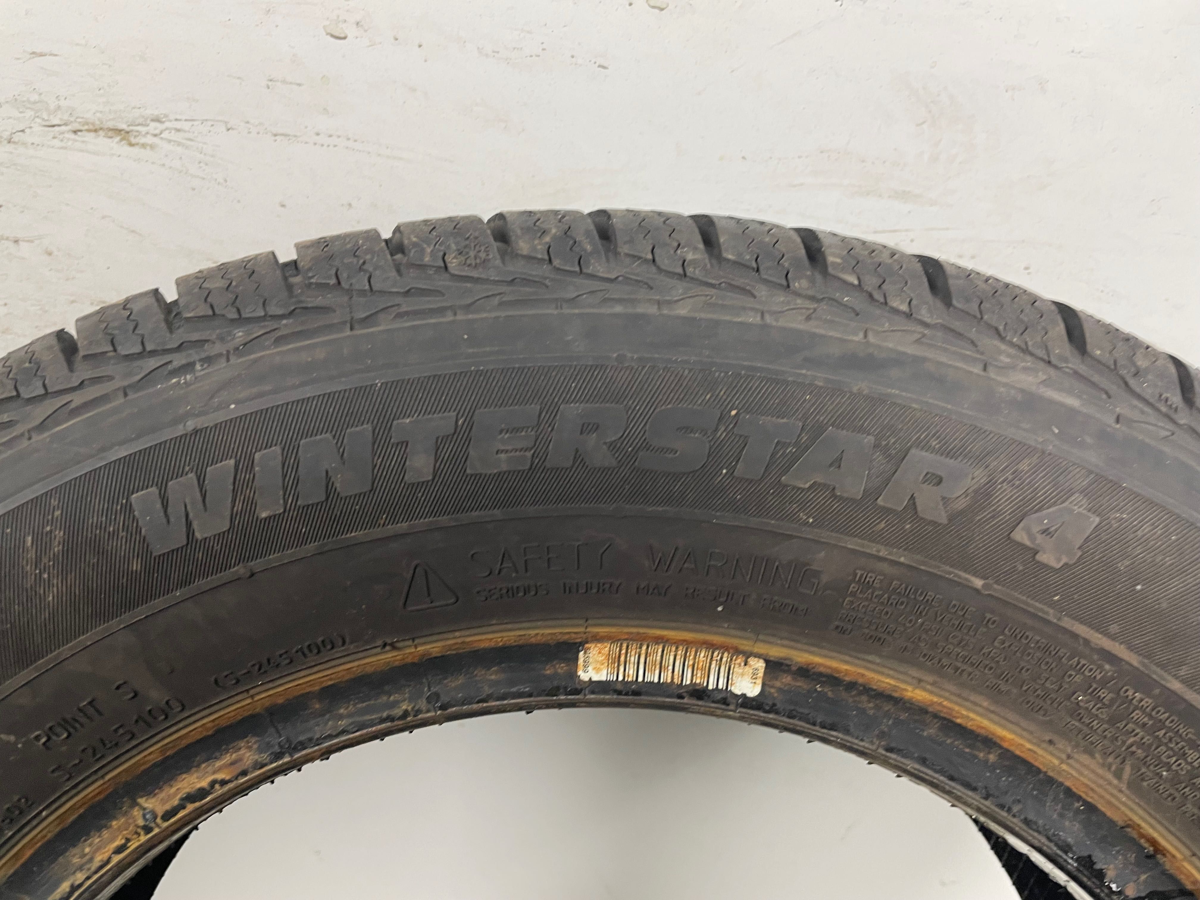 165/70R13 79T Point S Winterstar 4