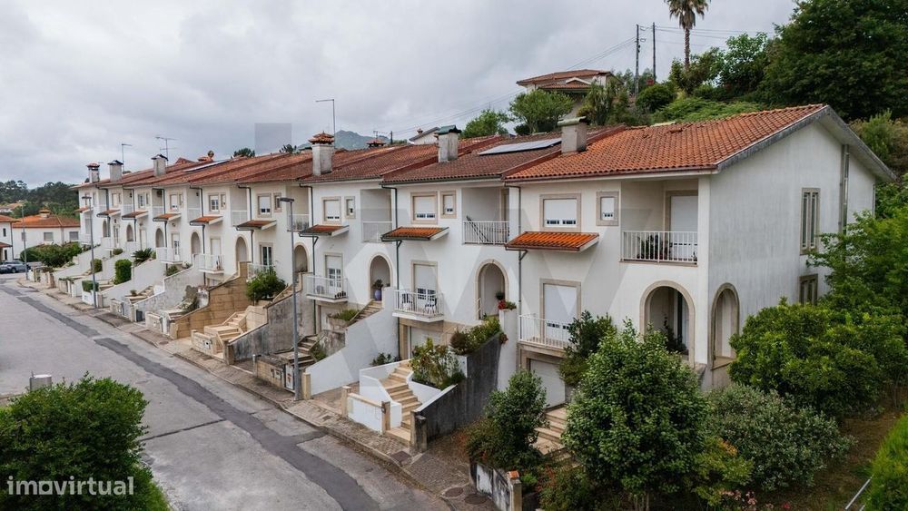 Moradia T4 no Centro de Cabeceiras de Basto
