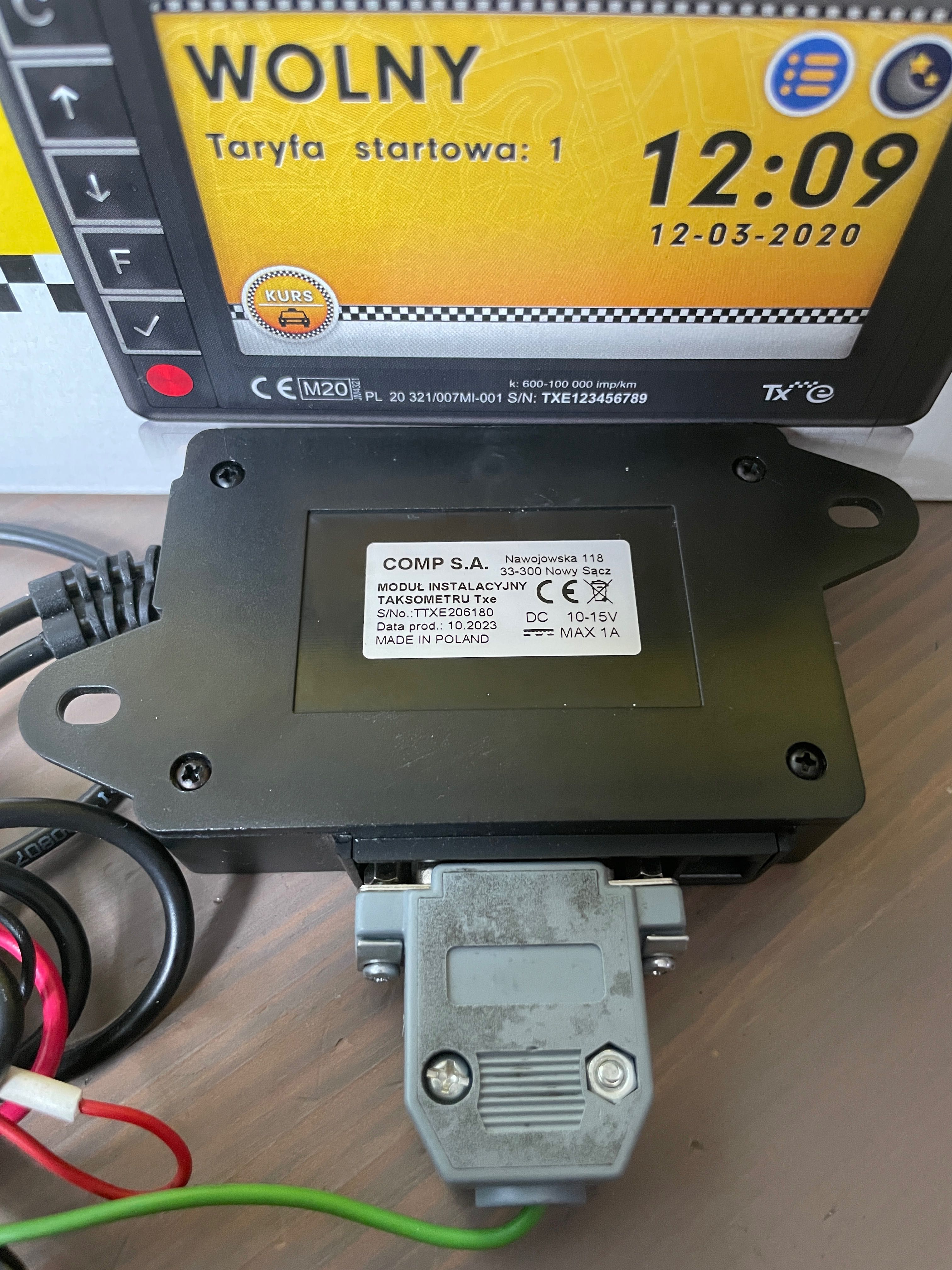 Taksometr Novitus + udc-301 taxi + moduł instalacyjny txe
