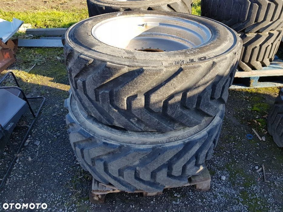 Komplet kół przemysłowych 445/50D710 18PR OTR Outrigger do podnośników JLG 1350/1850