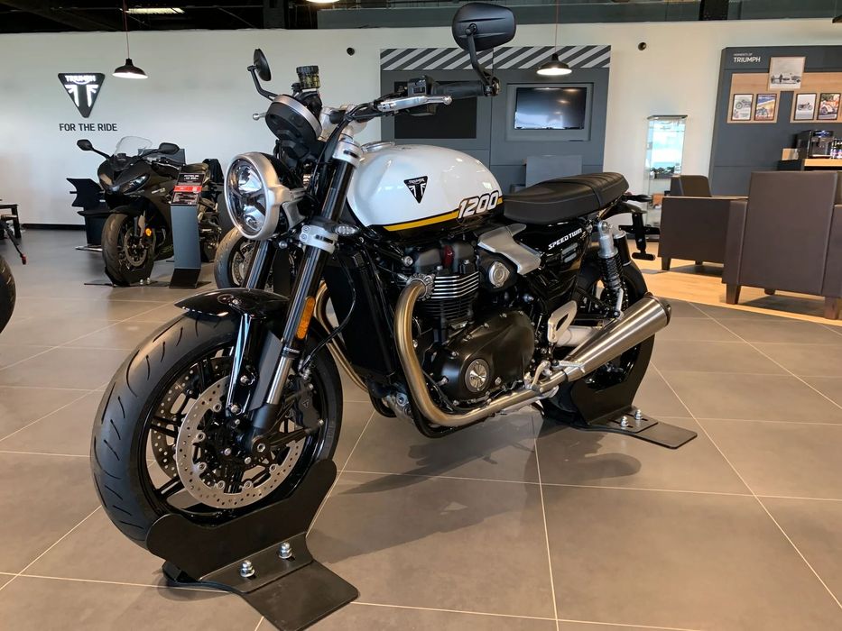 Triumph Speed Twin 1200