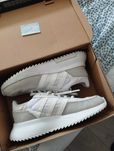 Кросівки Adidas Originals
Retropy F2