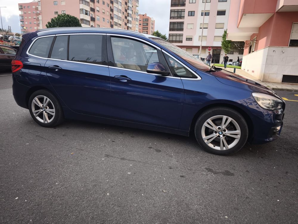 viatura de 7 lugares  bmw 216 grand tourer varios extras. Para troca
