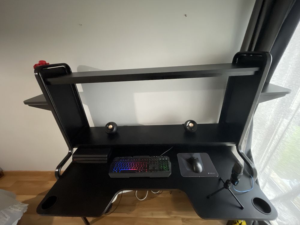 Secretaria gamer 130 de largura e 150 de altura