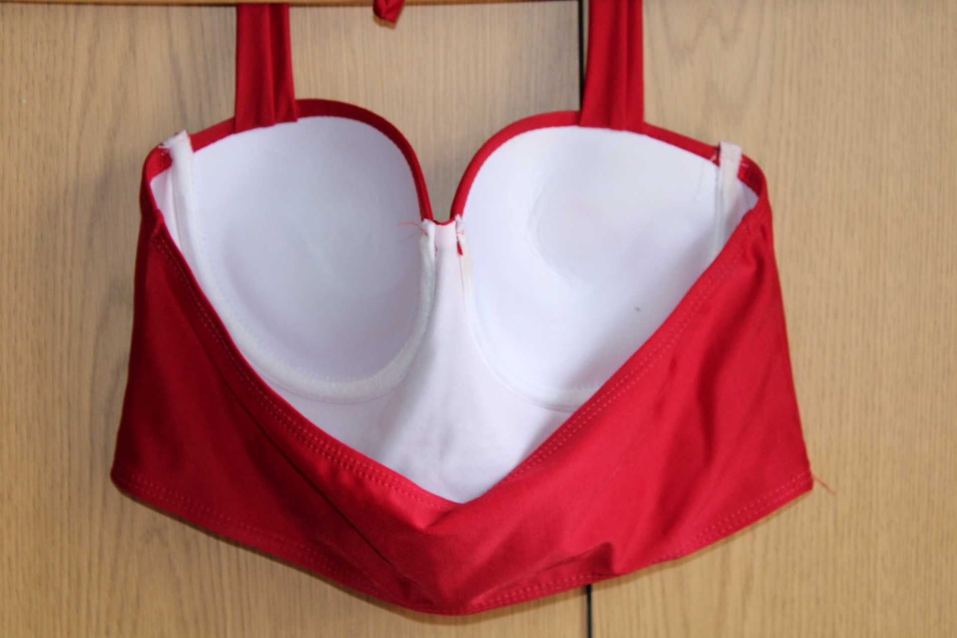 Bikini Vermelho.