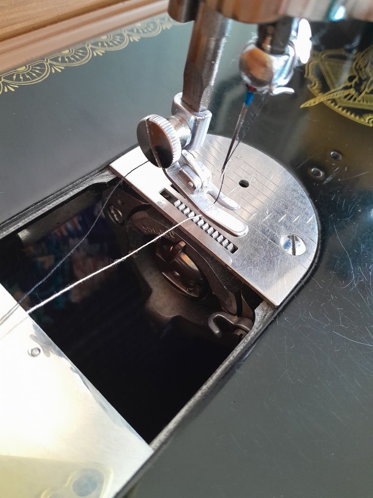 Máquina de Costura Singer 15 k