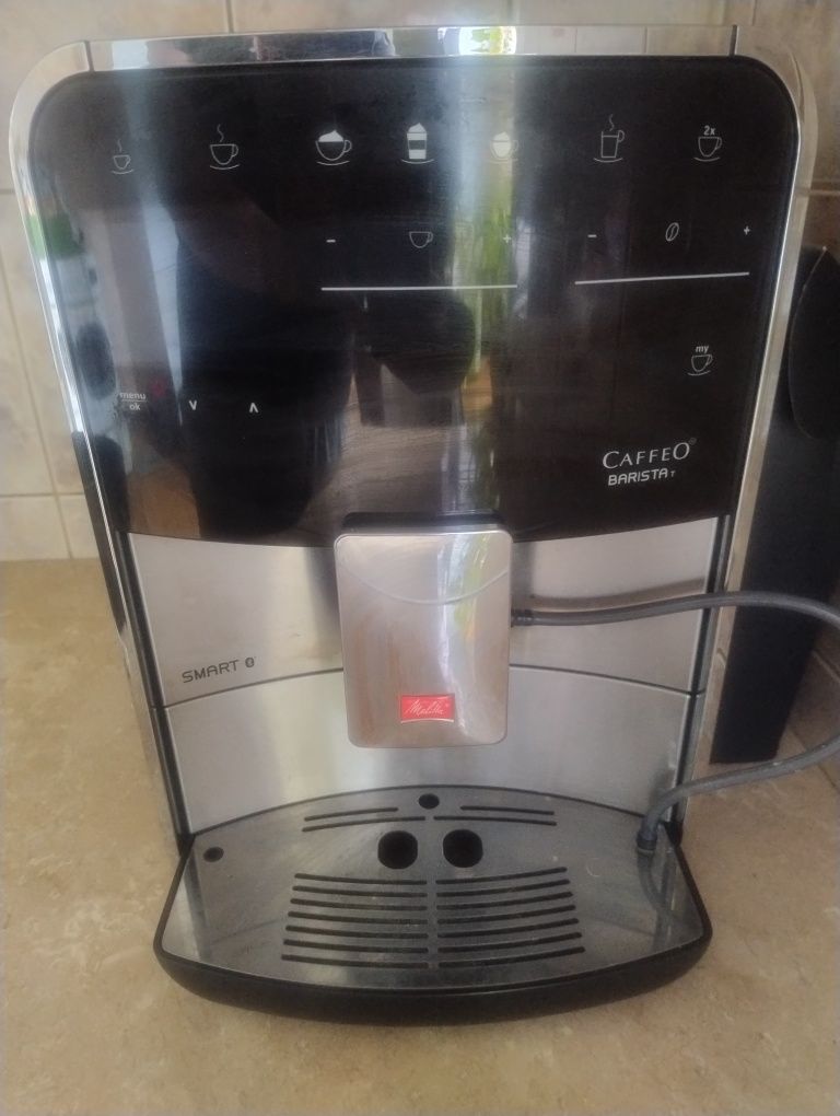 Ekspres ciśnieniowy Mellita Barista smart ts