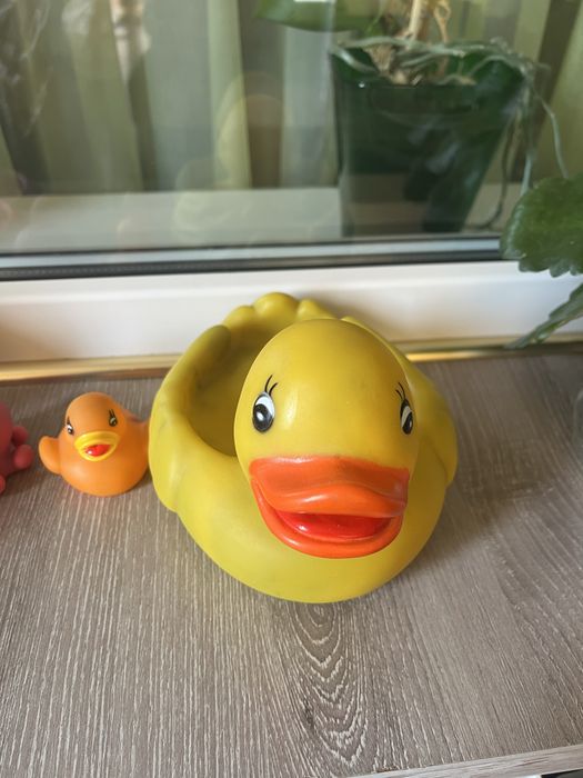 Продам резиновые игрушки