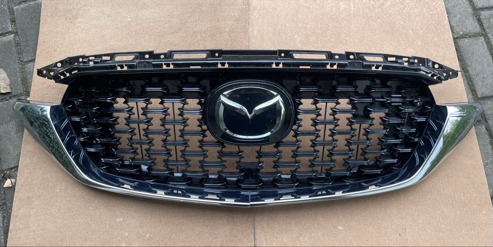Grill mazda cx5, grill cx5 lift 22-25, atrapa mazda cx5, znaczek cx5