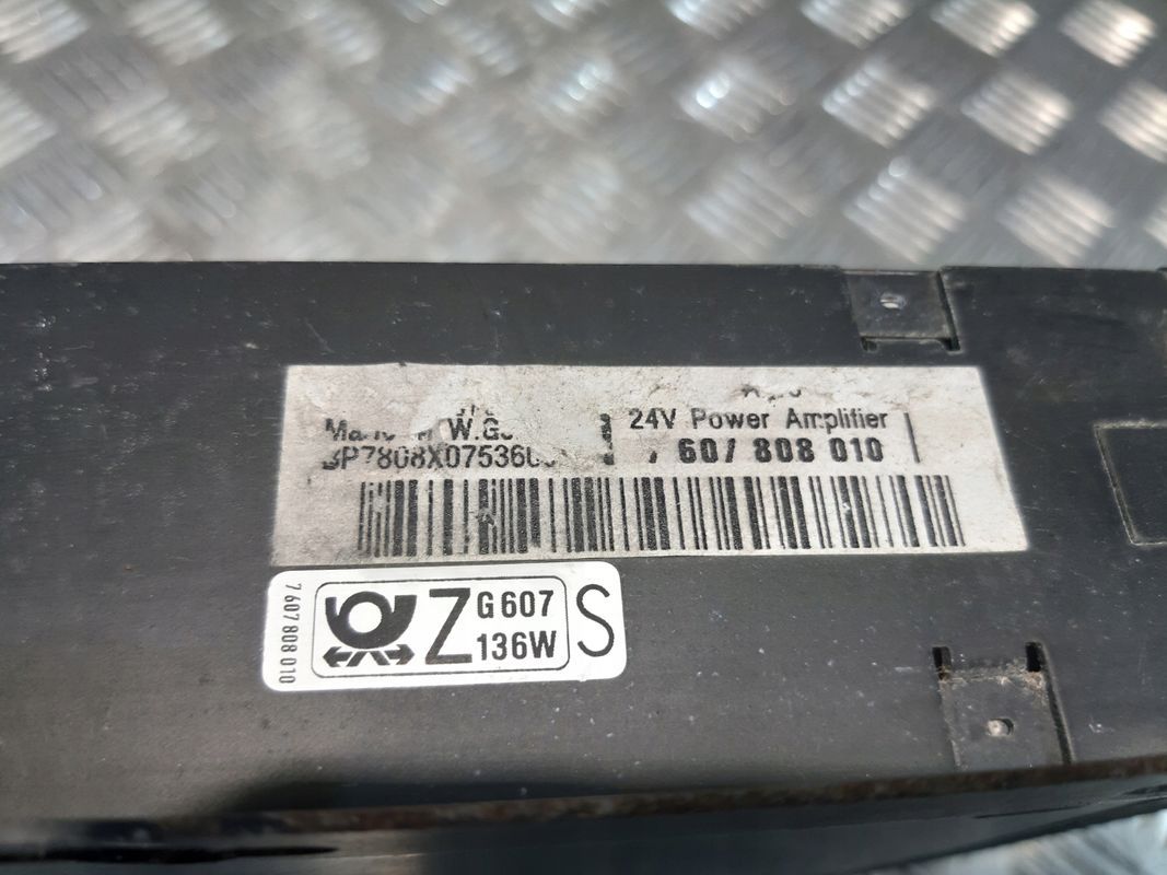 Wzmacniacz Audio Blaupunkt Bpa 80/24v 7/607, 808/010