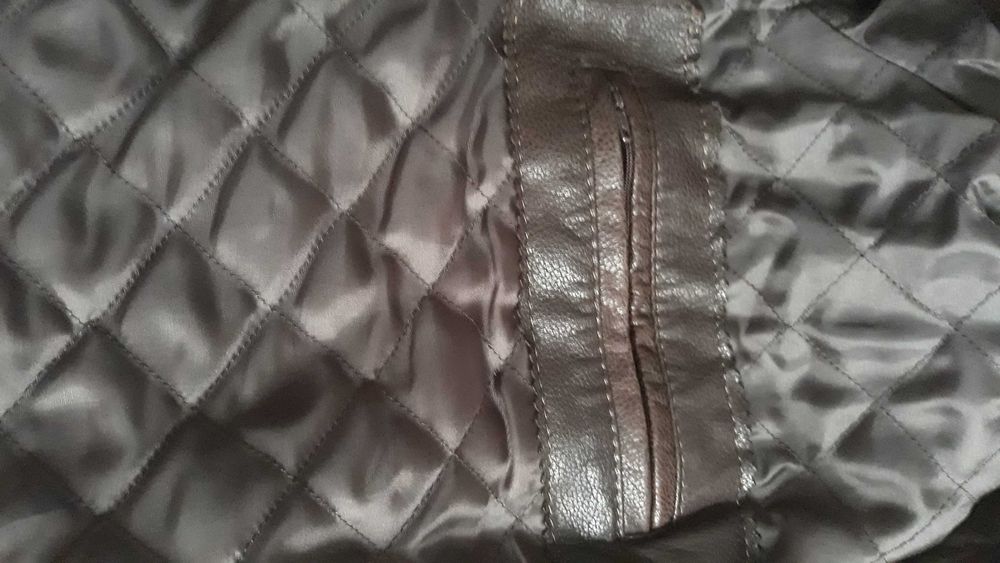 Casaco  de homem  em pele genuína