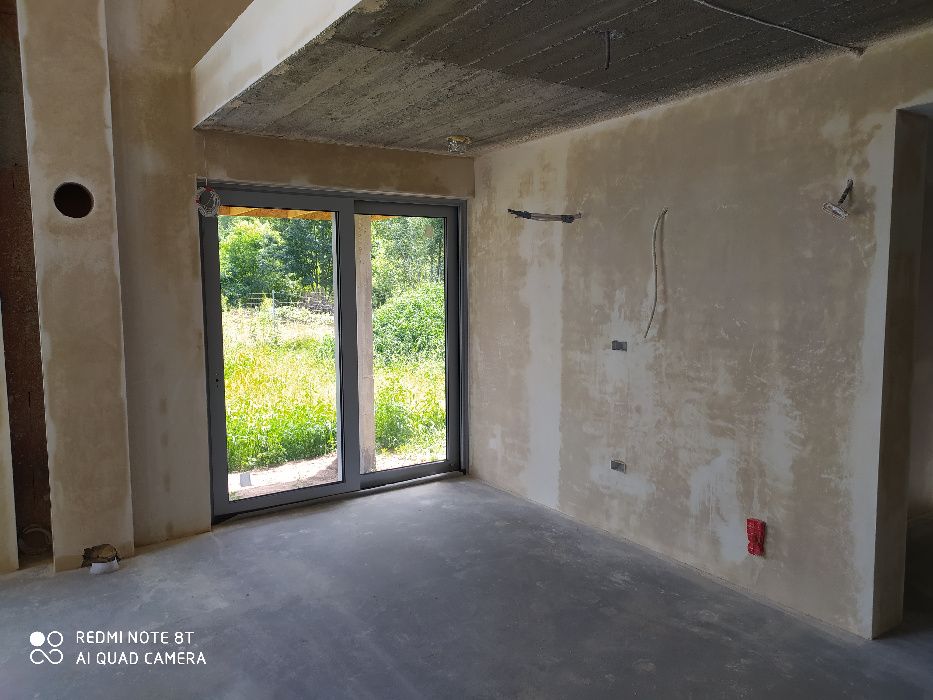 Tynki maszynowe, gipsowe i cementowo-wapienne