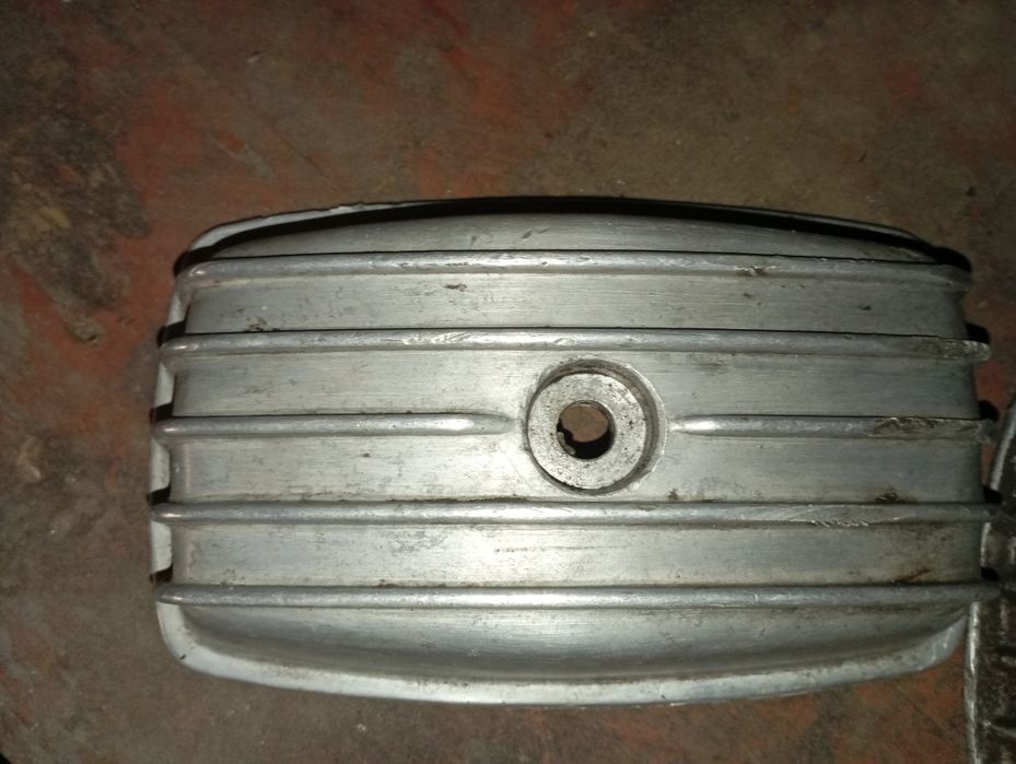Кришка клапанів мт днепр