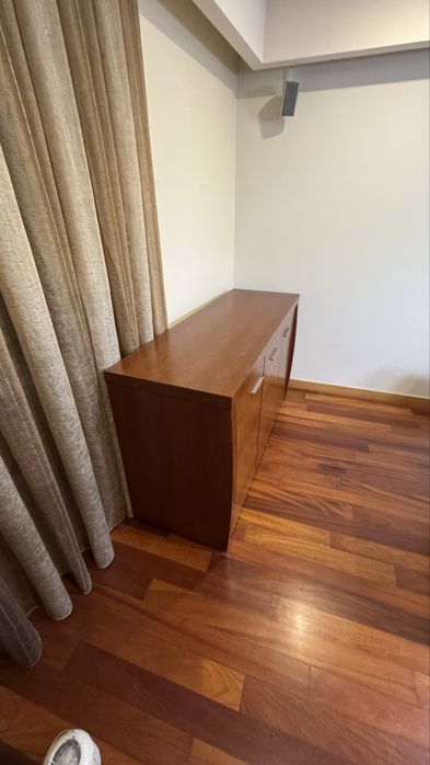 Movel de sala (Madeira Maciça)