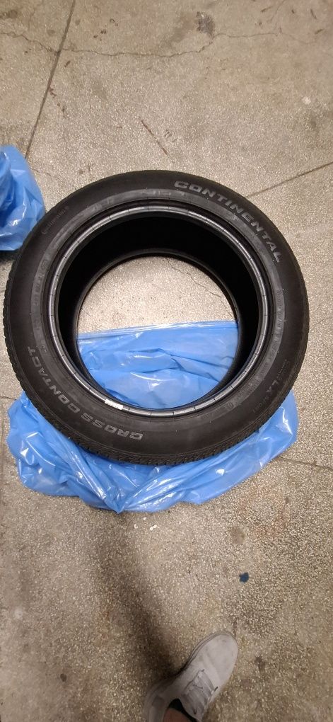 Opony wielosezon Continental 235/55/19