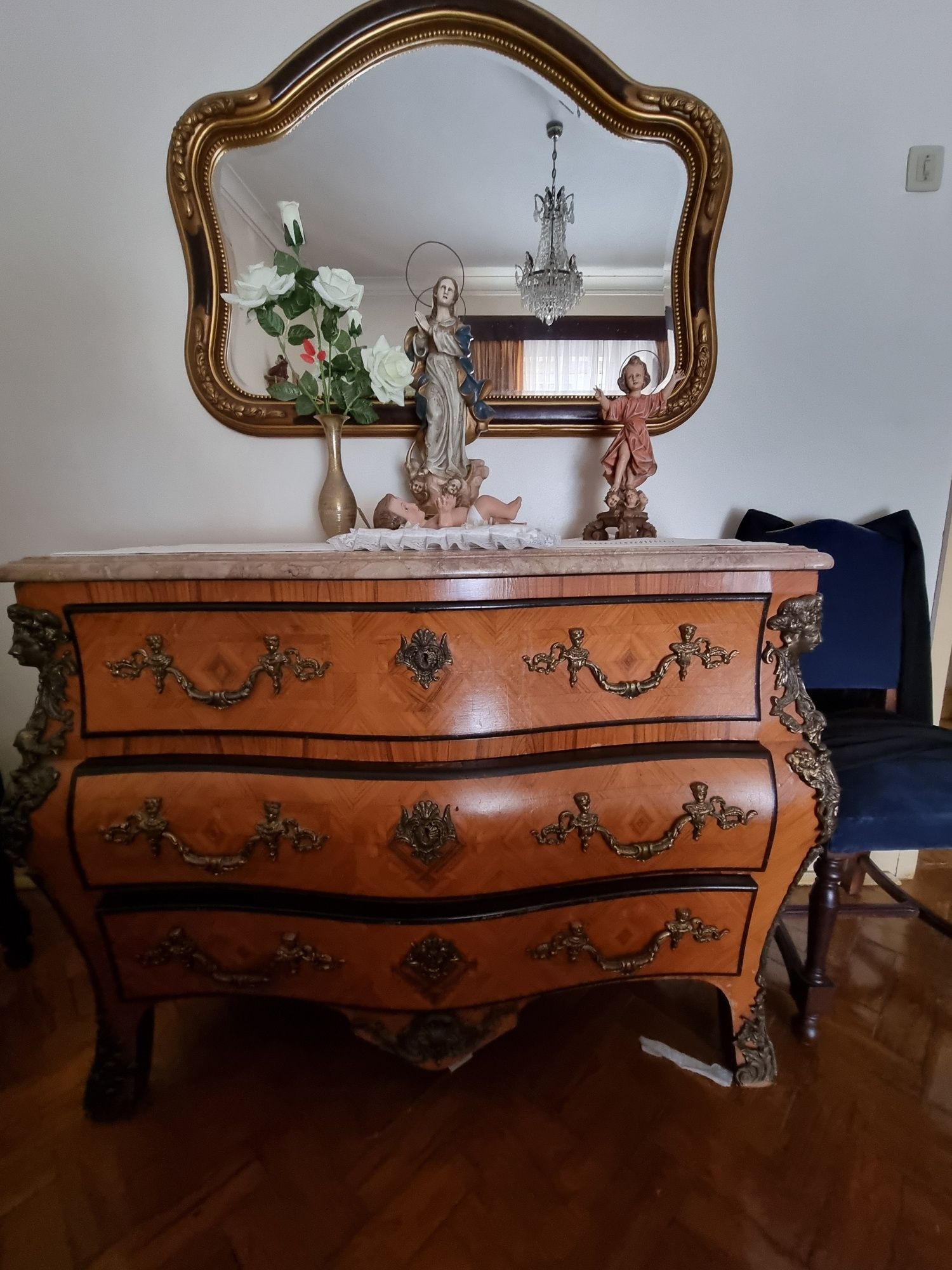 Móveis de quarto antigos