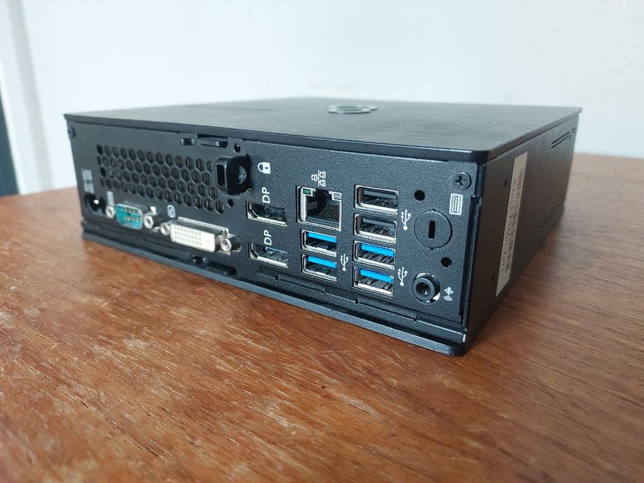 Fujitsu Q956 mini PC komputer  i5 6 generacji 8gb  256GB SSD Samsung