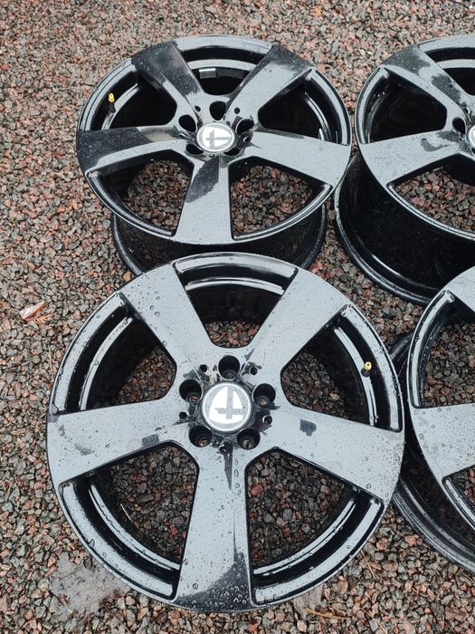 Диски разноширокі 5/112 R18 Mercedes Benz