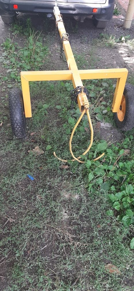 Прицепное устройство для перевозки бревен.