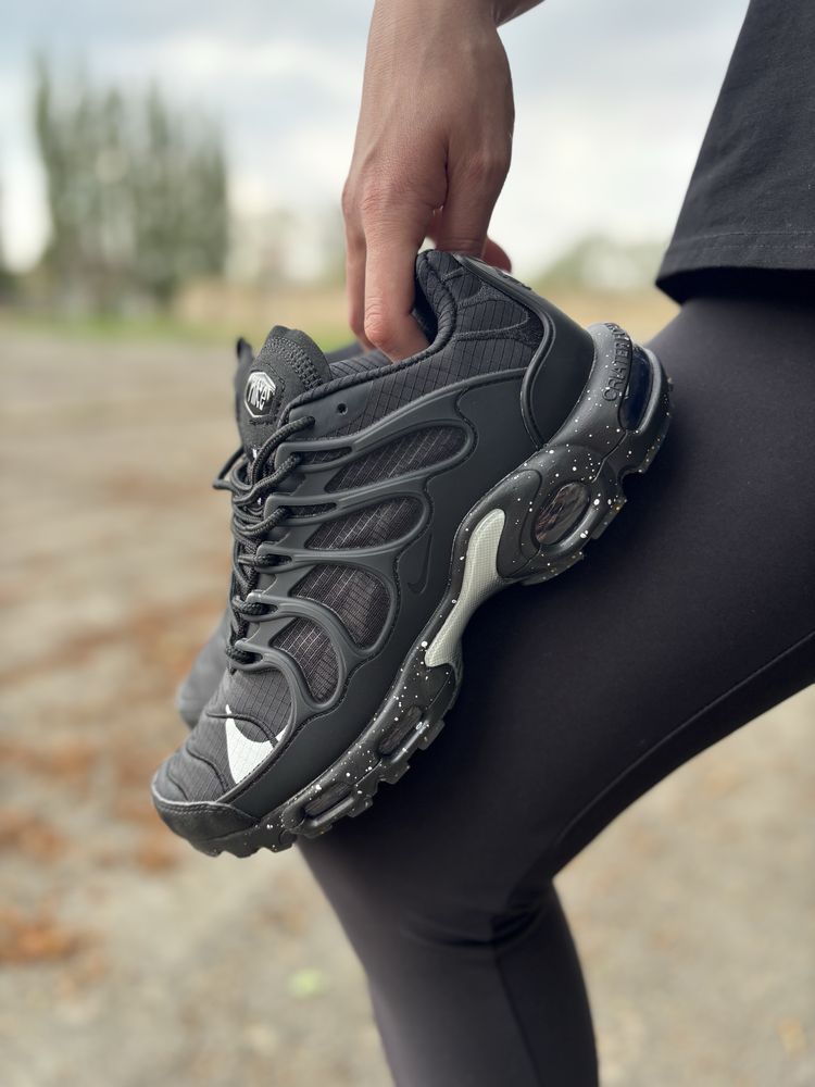 Чоловічі кросівки Nike Air Max Tn Plus 3 terrascape black white