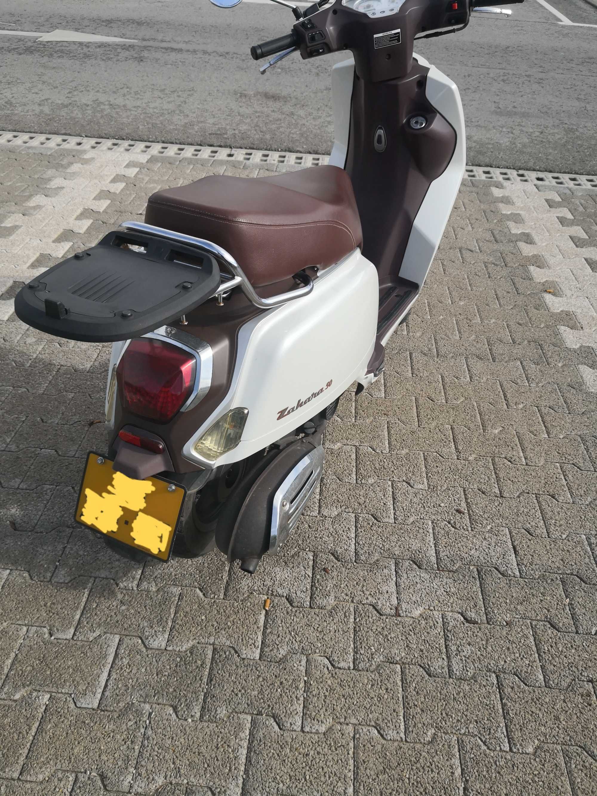 Scooter 50cc 4 tempos Euro4