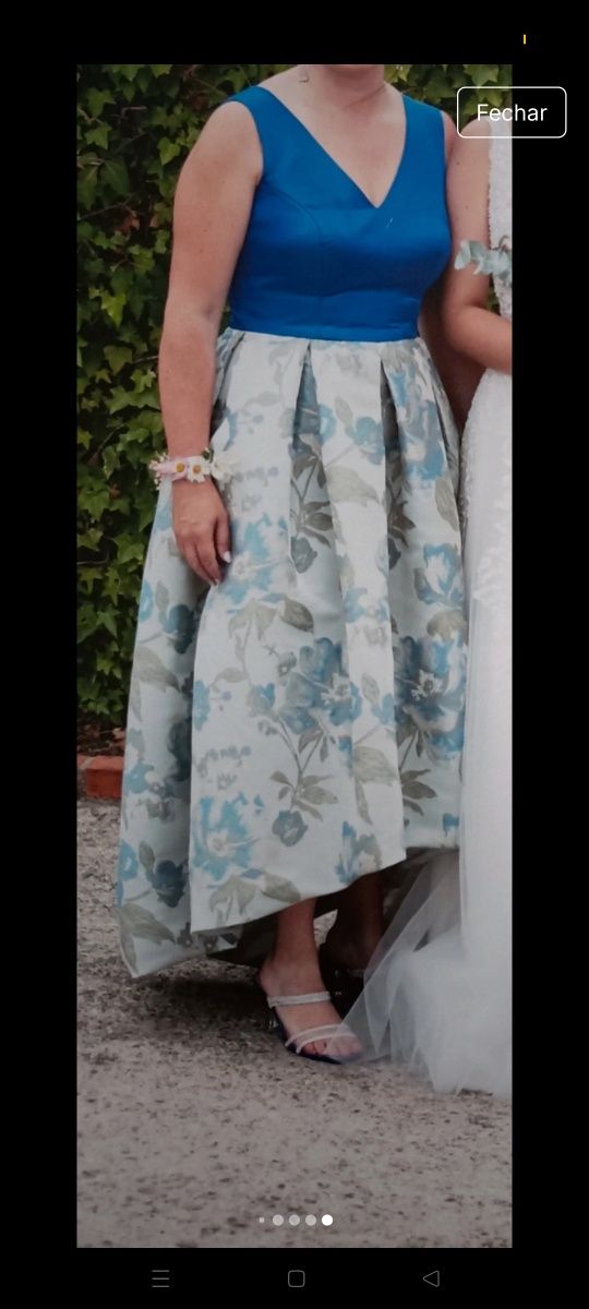 Vestido azul e cinzento